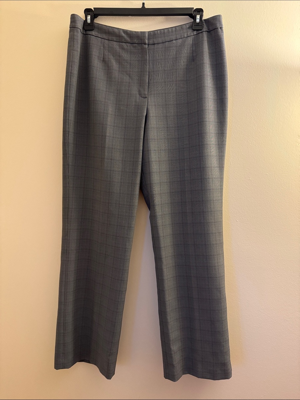 LE SUIT Grey Plaid Trousers